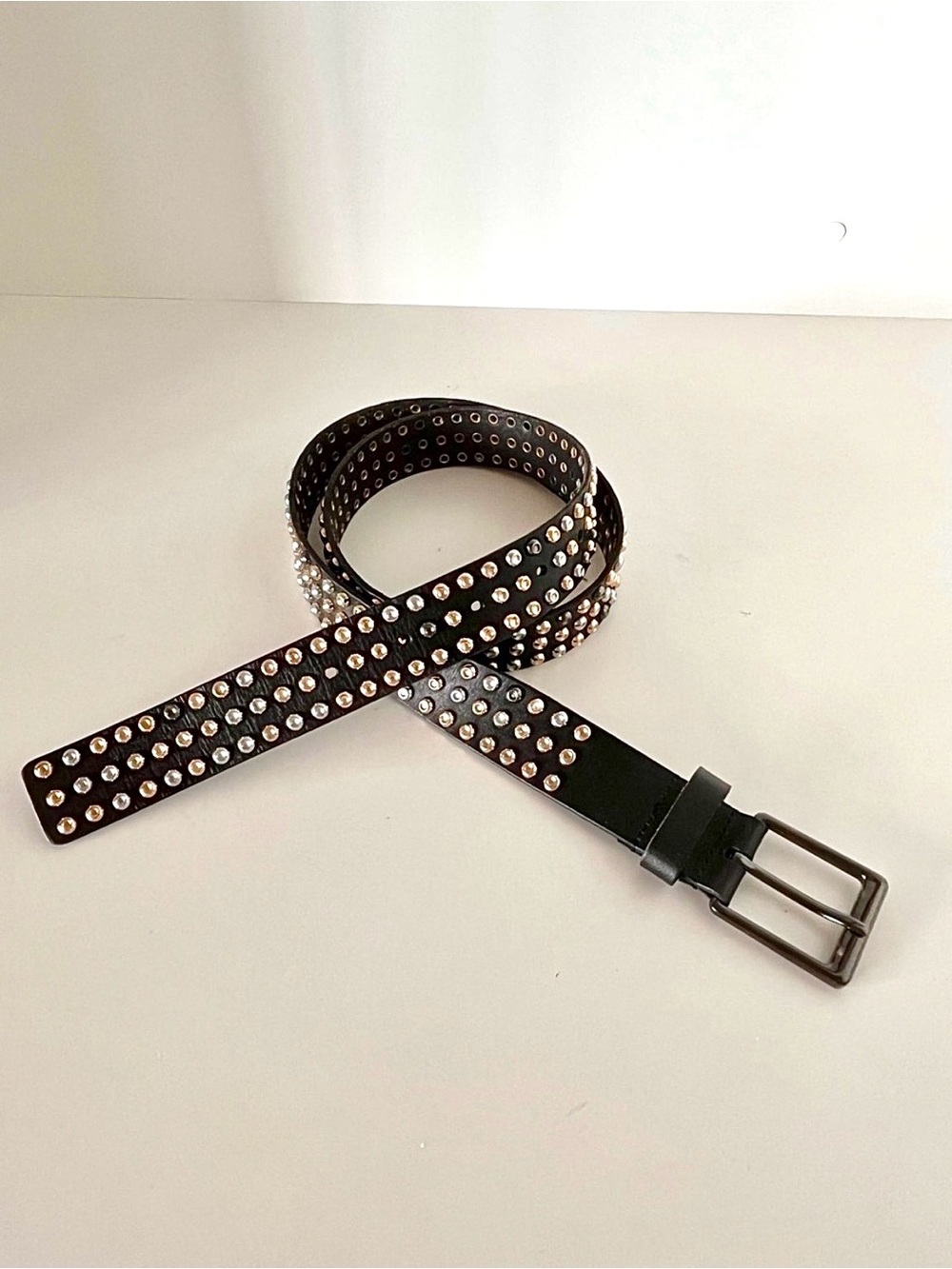 CAbi Pristine Studded Leather Belt • Mixed Metal Edge XL - Picture 2 of 9